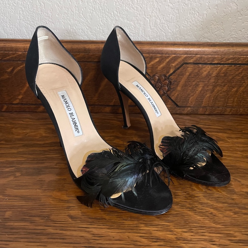 Manolo Blahnik Peacock Feather Heels size 38.5